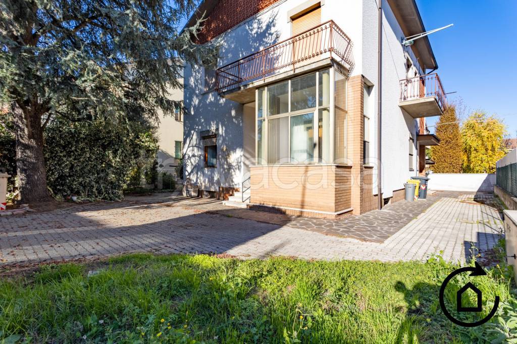 Villa Bifamiliare in vendita a Forlì via Quarantola, 31