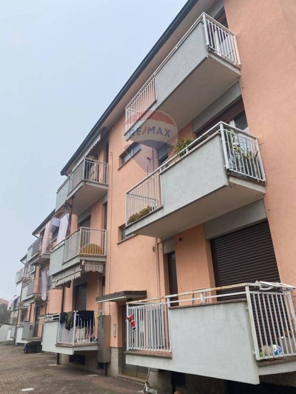Appartamento in vendita a Magenta via giulietti, 29