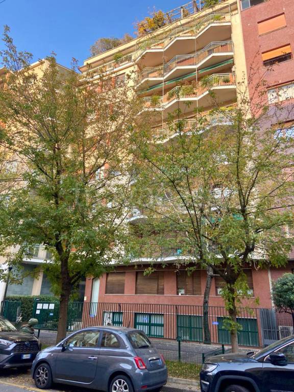 Appartamento in vendita a Milano via Carlo Ravizza, 22