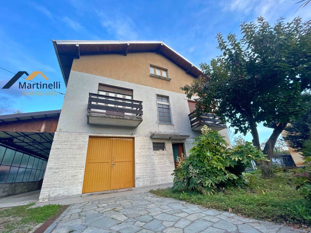 Villa in vendita a Serravalle Sesia via Ripalta, 23