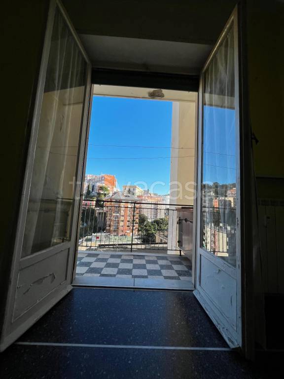 Appartamento in in vendita da privato a Genova via Aureliano Galeazzo