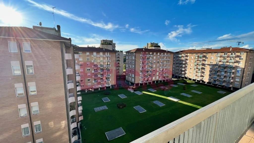 Appartamento in vendita a Milano via Zurigo, 24