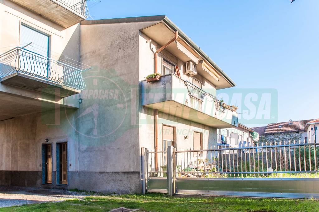 Appartamento in vendita a Origgio via Sant'Eustorgio, 10