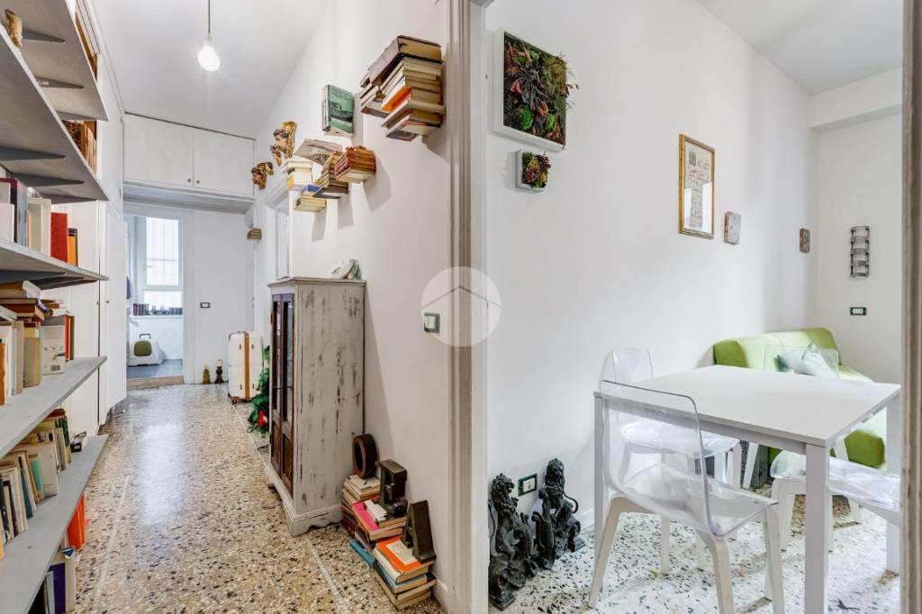 Appartamento in vendita a Roma via Andrea Bafile