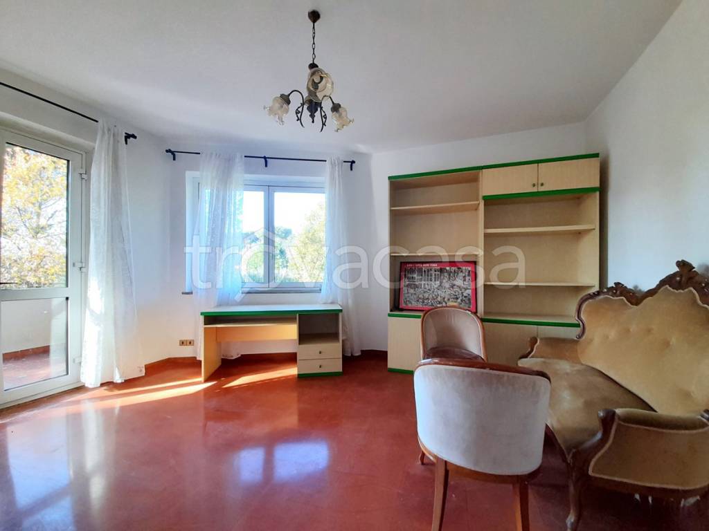 Appartamento in affitto a Grottaferrata via Tuscolana , 268