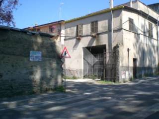 Laboratorio in vendita ad albano laziale via trilussa, 94