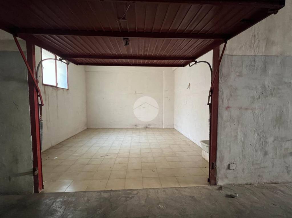 Garage in vendita a Palermo via Amm. Persano, 12