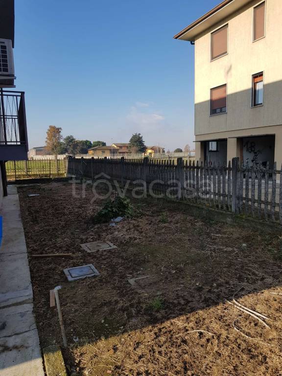Appartamento in vendita a Monte Cremasco via Alessandrini