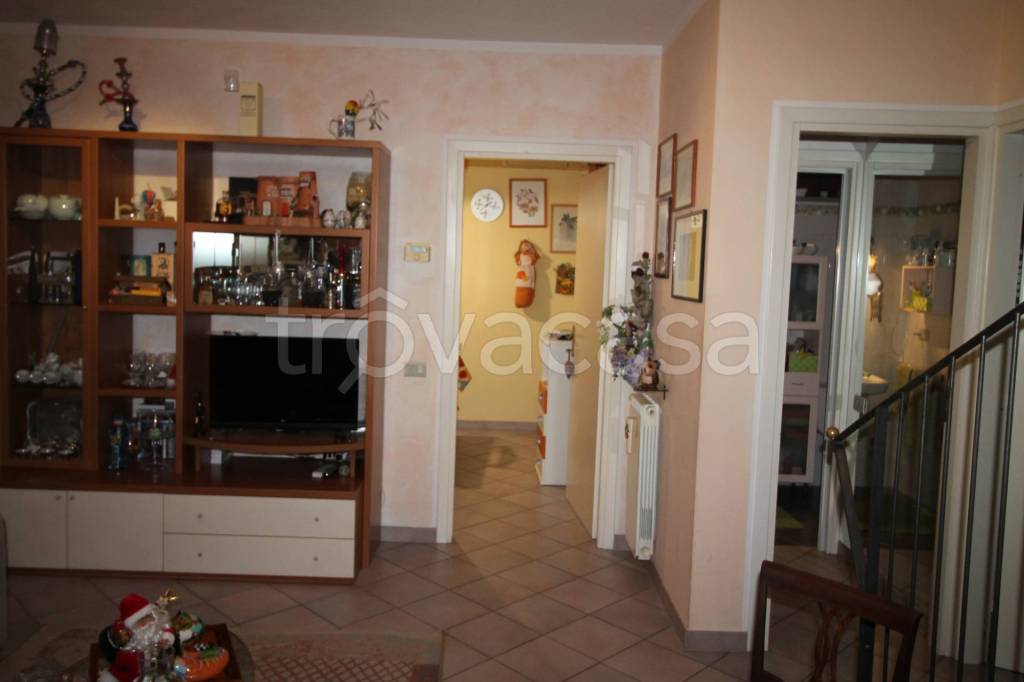Appartamento in vendita a San Giuliano Terme de chirico