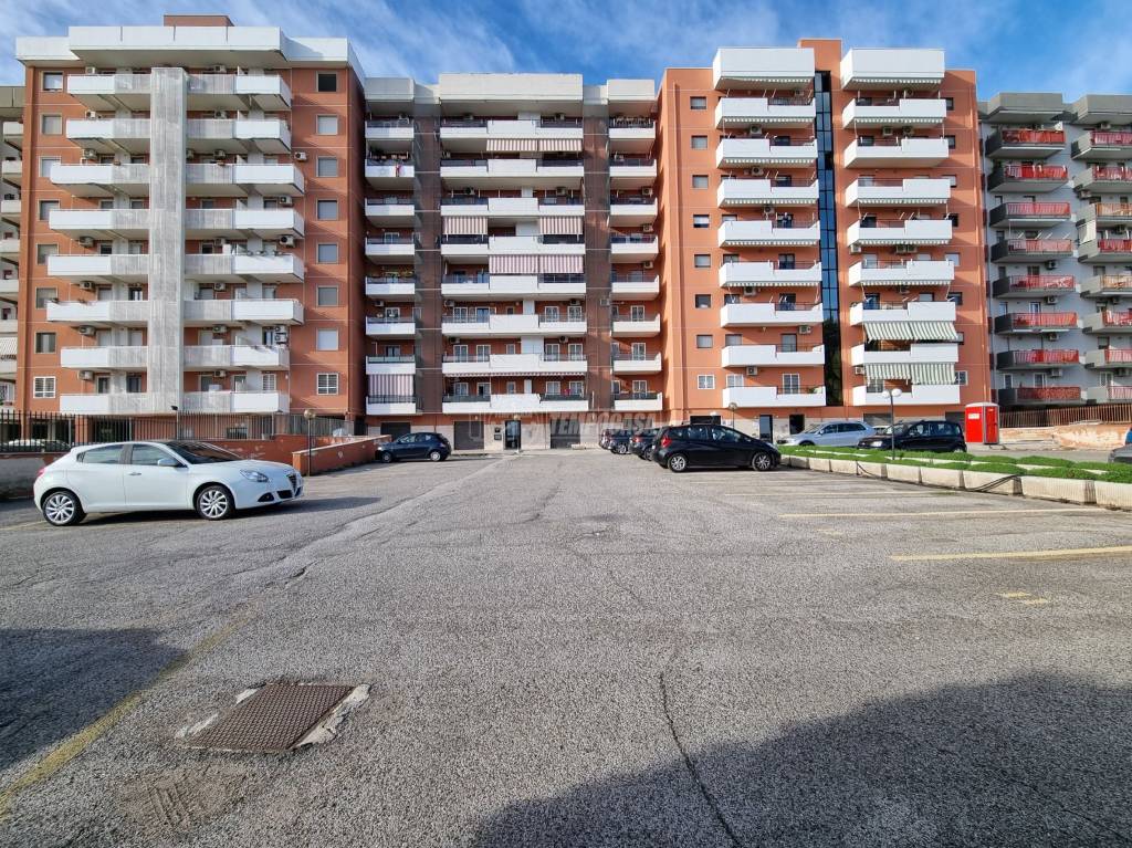 Appartamento in vendita a Bari via Ada Negri