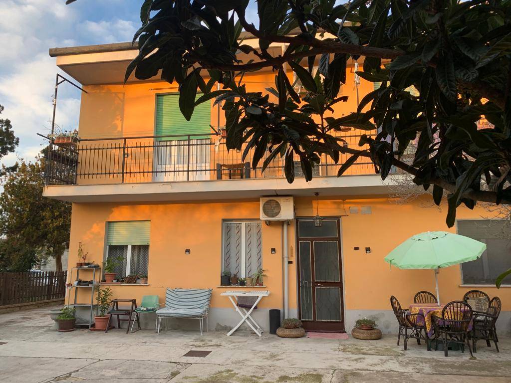 Villa in vendita a Mortara via Raffaello Sanzio