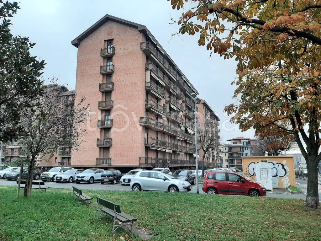 Appartamento in vendita a Grugliasco strada della Pronda, 189