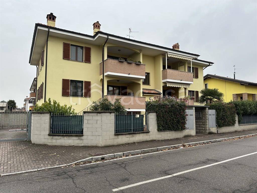 Appartamento in vendita a Santo Stefano Ticino via venegoni