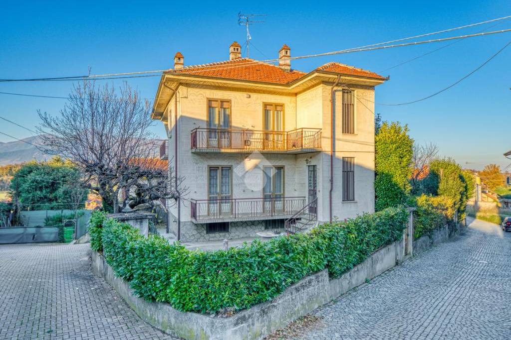 Villa Bifamiliare in vendita a Buttigliera Alta via Stazione, 25