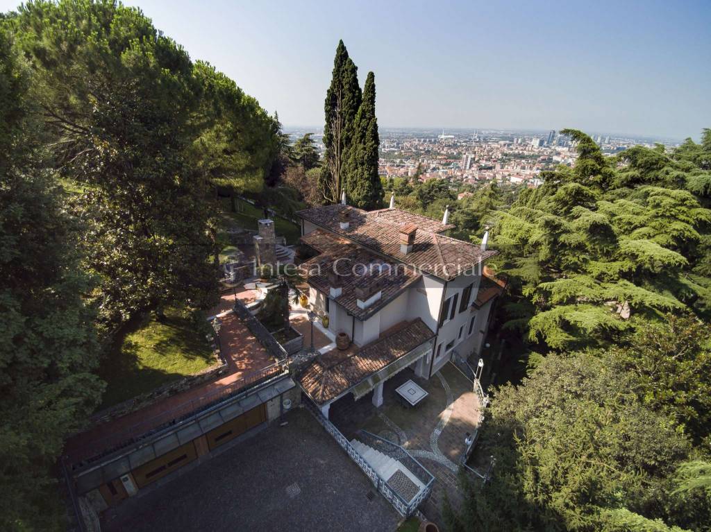 Villa in vendita a Brescia via Panoramica