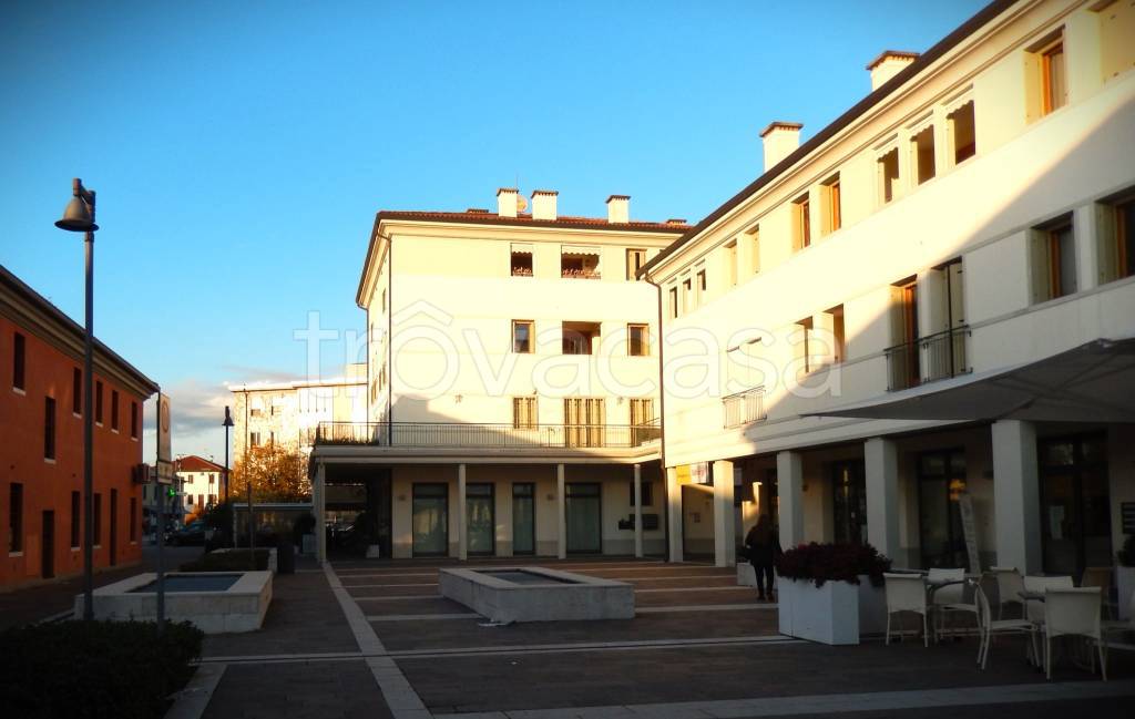 Appartamento in vendita ad Abano Terme piazza San Martino, 4