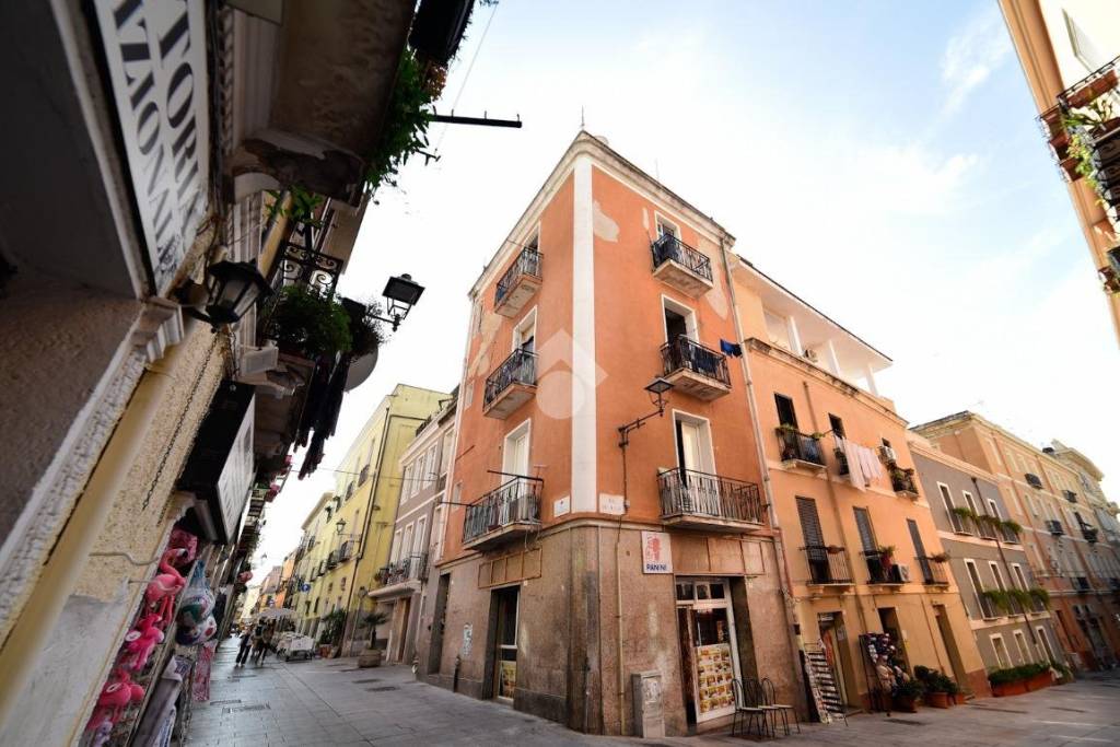 Appartamento in vendita a Cagliari via Cavour, 56