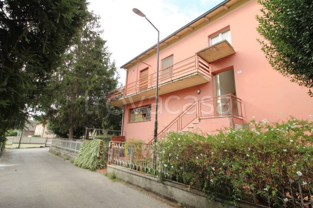 Appartamento in vendita a Meldola via Paolo Mastri, 25