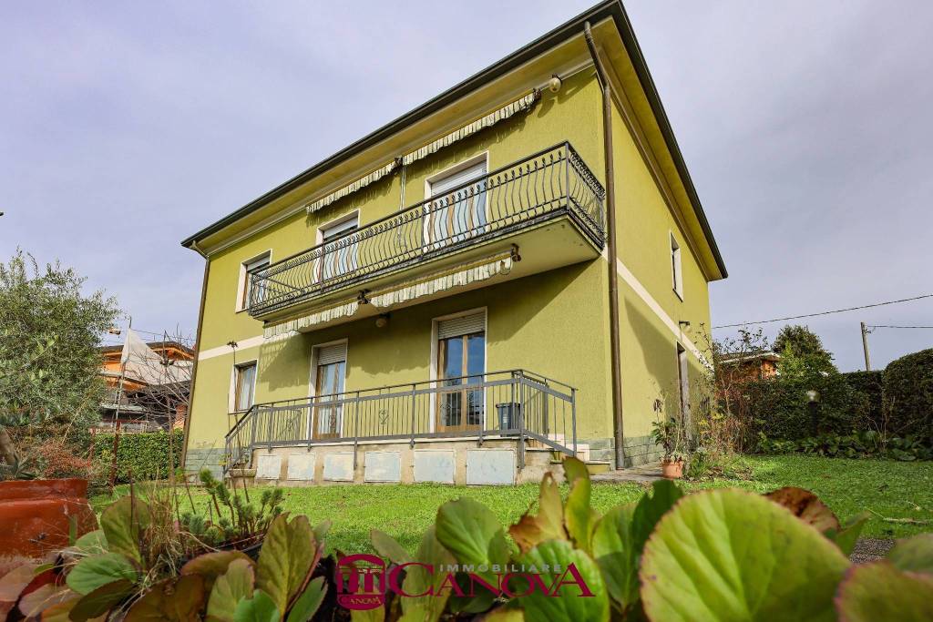 Appartamento in vendita a Lipomo via Giacomo Matteotti, 71