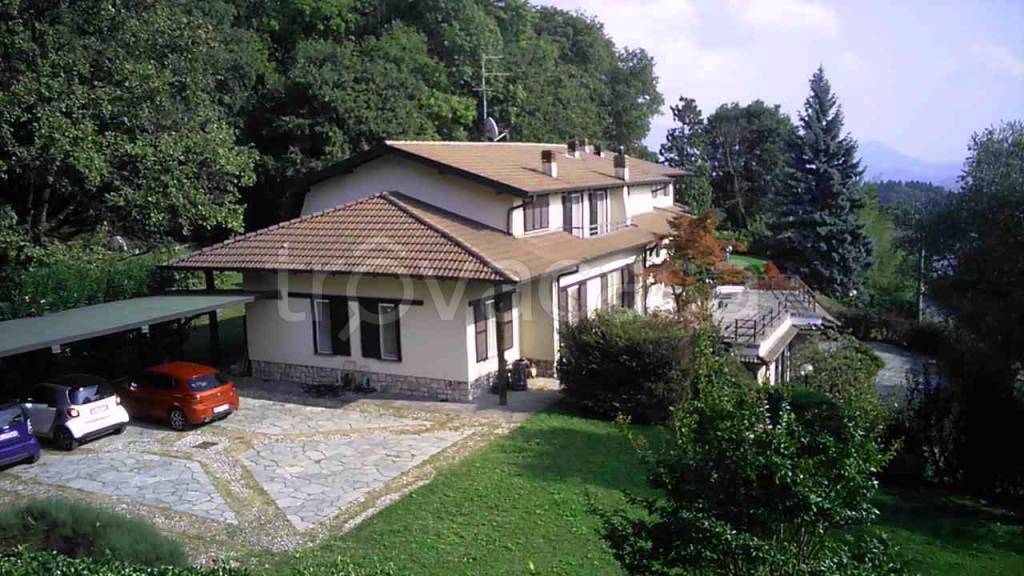 Villa in vendita a Proserpio via Villette, 27