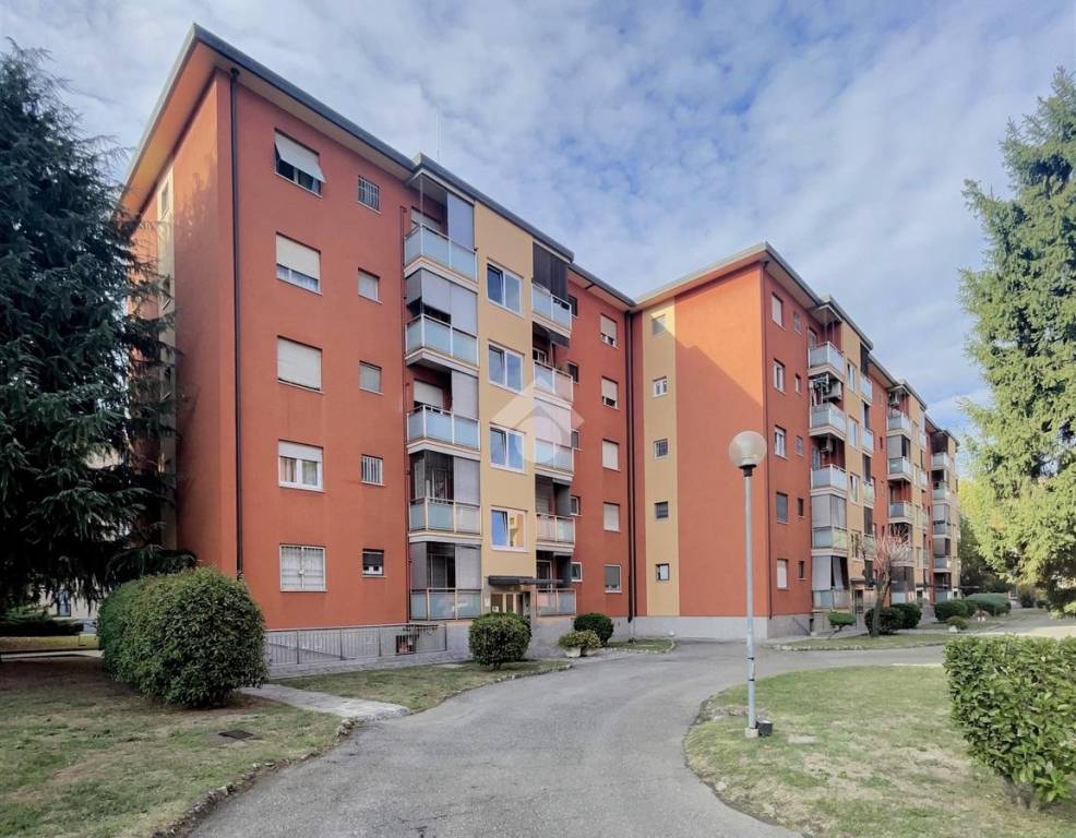 Appartamento in vendita a Milano via quarenghi giacomo, 32