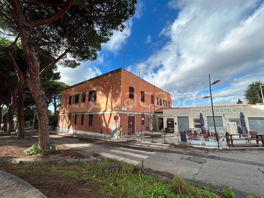 Appartamento in vendita a Roma piazza Mileto
