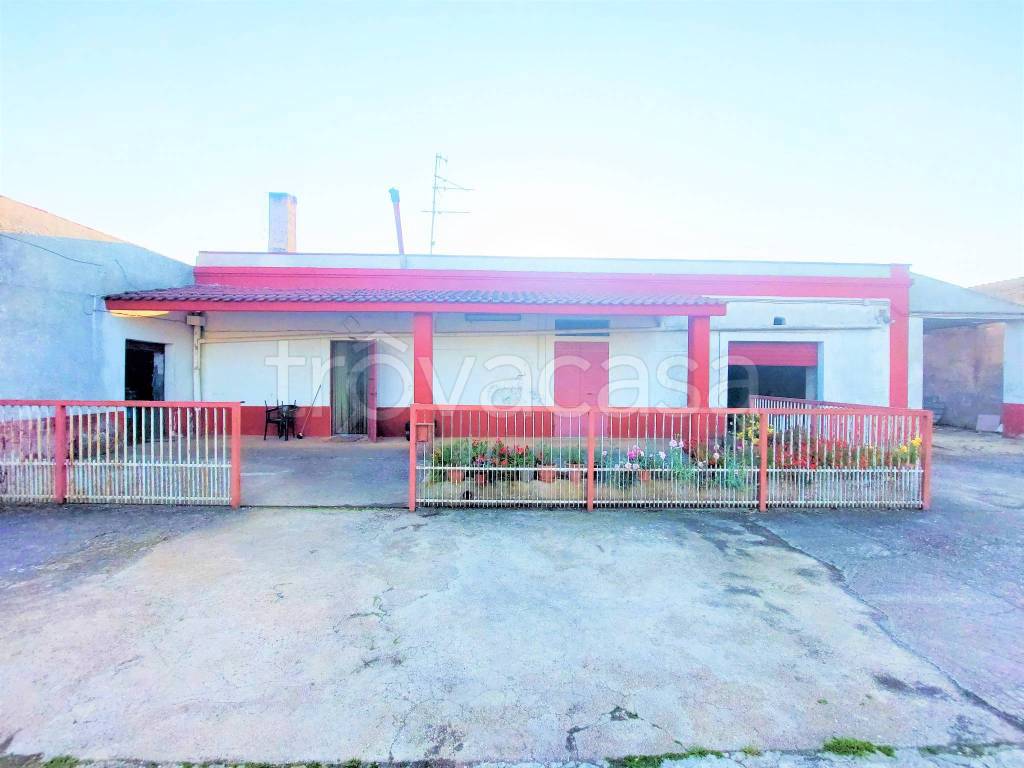 Villa in vendita a Santeramo in Colle strada Provinciale Santeramo in Colle Verso Laterza