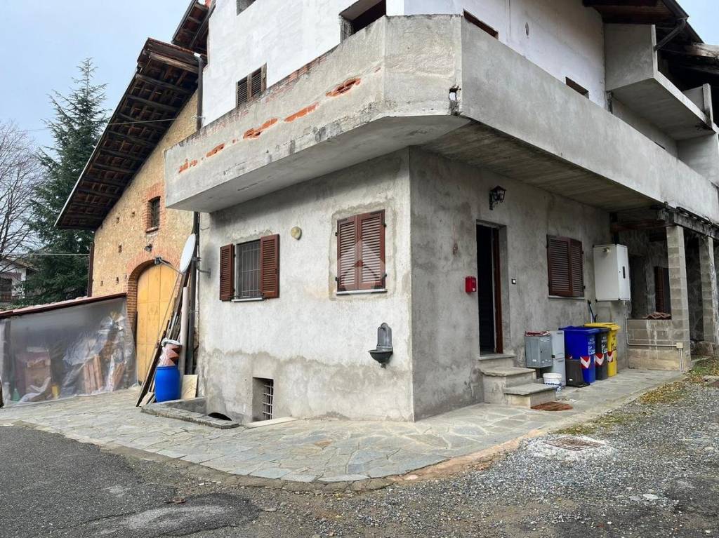 Casa Indipendente in vendita a Rocca Canavese borgata Remondato, 59