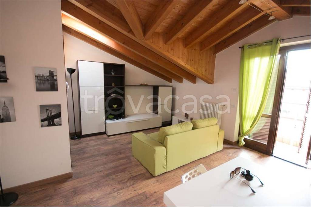 Appartamento in vendita a Bulgarograsso via Monte Rosa