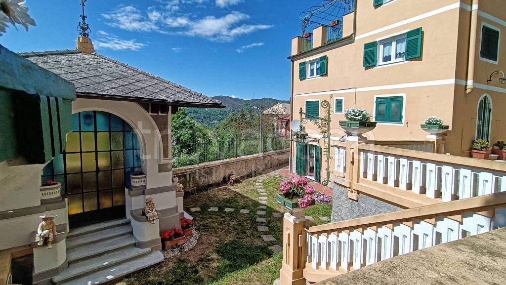 Villa Bifamiliare in vendita a Sant'Olcese via dei Coralli