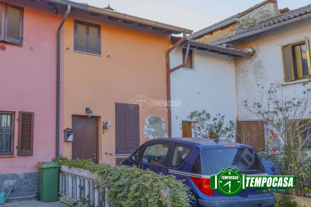 Casa Indipendente in vendita a Giussago via s. Onorata