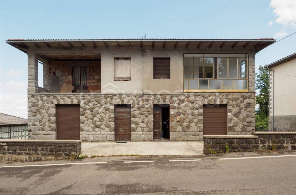 Villa Bifamiliare in vendita a Frassinoro
