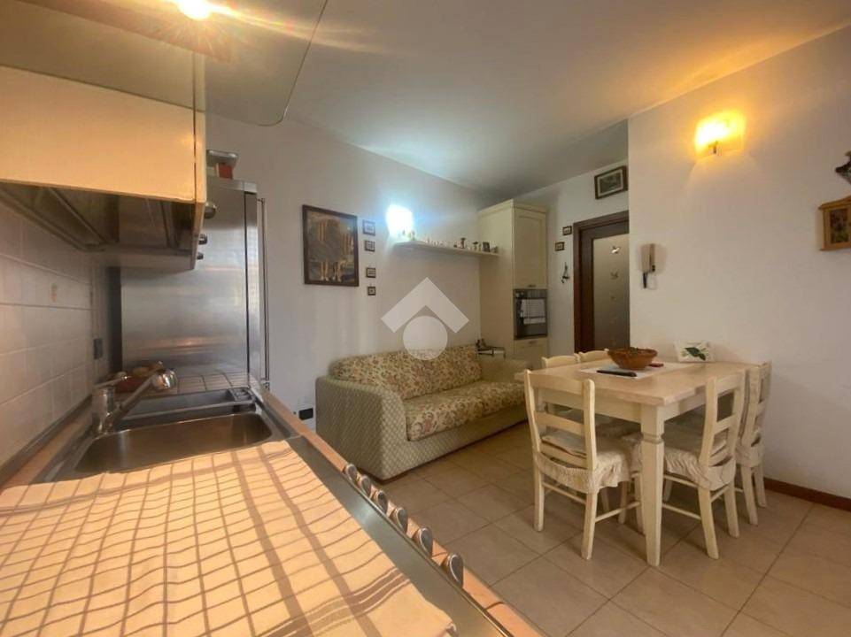 Appartamento in vendita a Seriate via g. Camozzi, 2