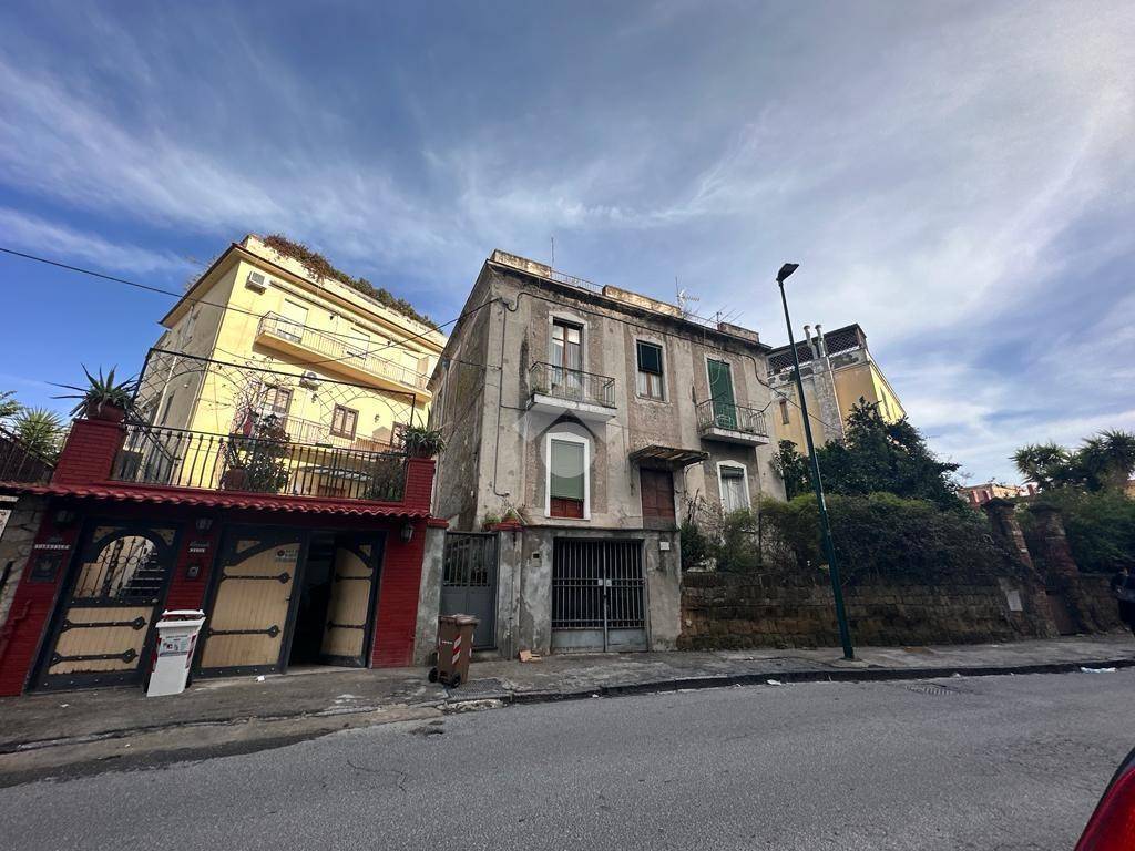 Villa in vendita a Napoli via Filippo Maria Briganti, 215