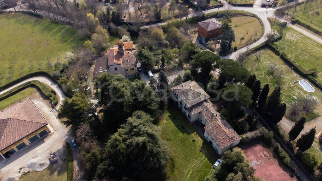 Villa Bifamiliare in vendita a Sasso Marconi via Montechiaro
