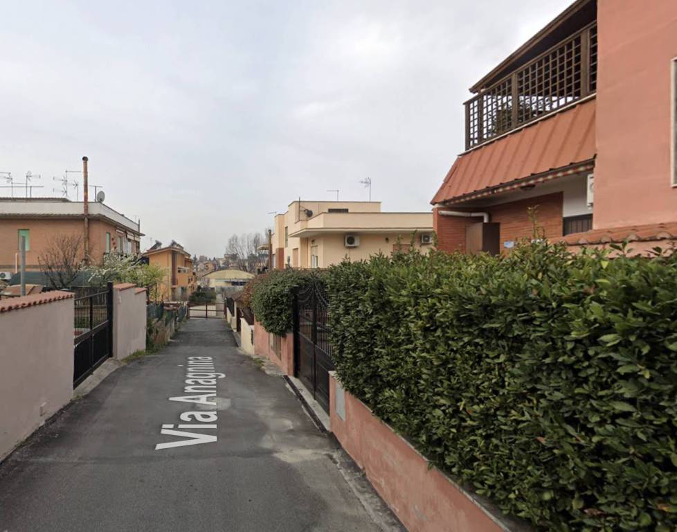 Appartamento in affitto a Roma via Anagnina, 450