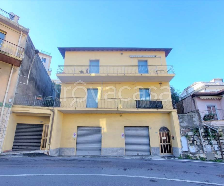 Appartamento in vendita a Imperia via Sant'Agata, 50