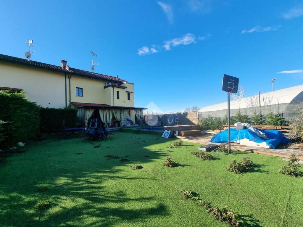 Casa Indipendente in vendita a Gassino Torinese via diaz, 36