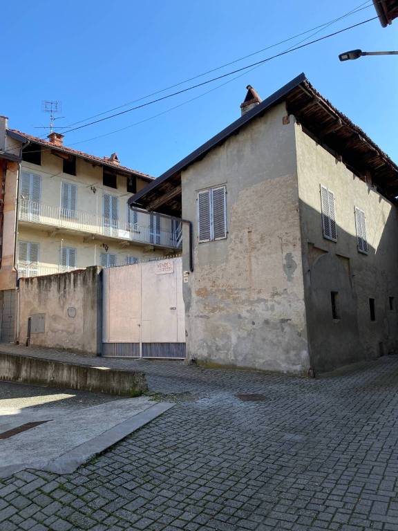 Villa Bifamiliare in in vendita da privato a Strambino via Piemonte, 38/40
