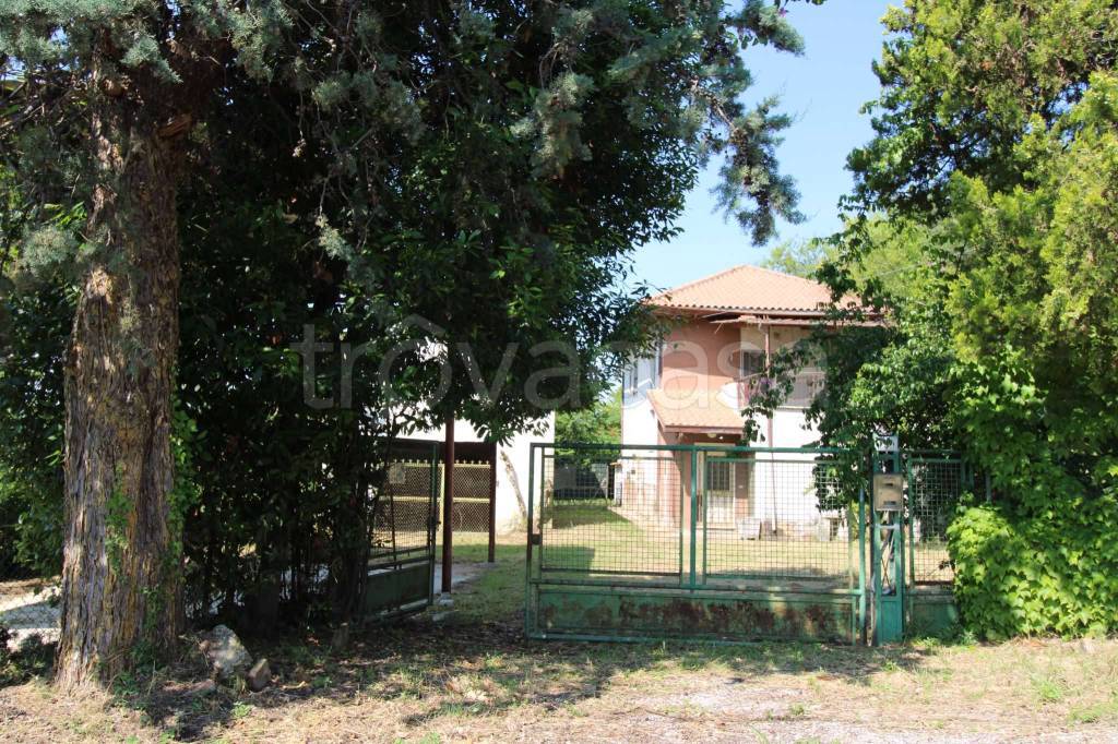 Casa Indipendente in vendita a Tortoreto via Pagliarette