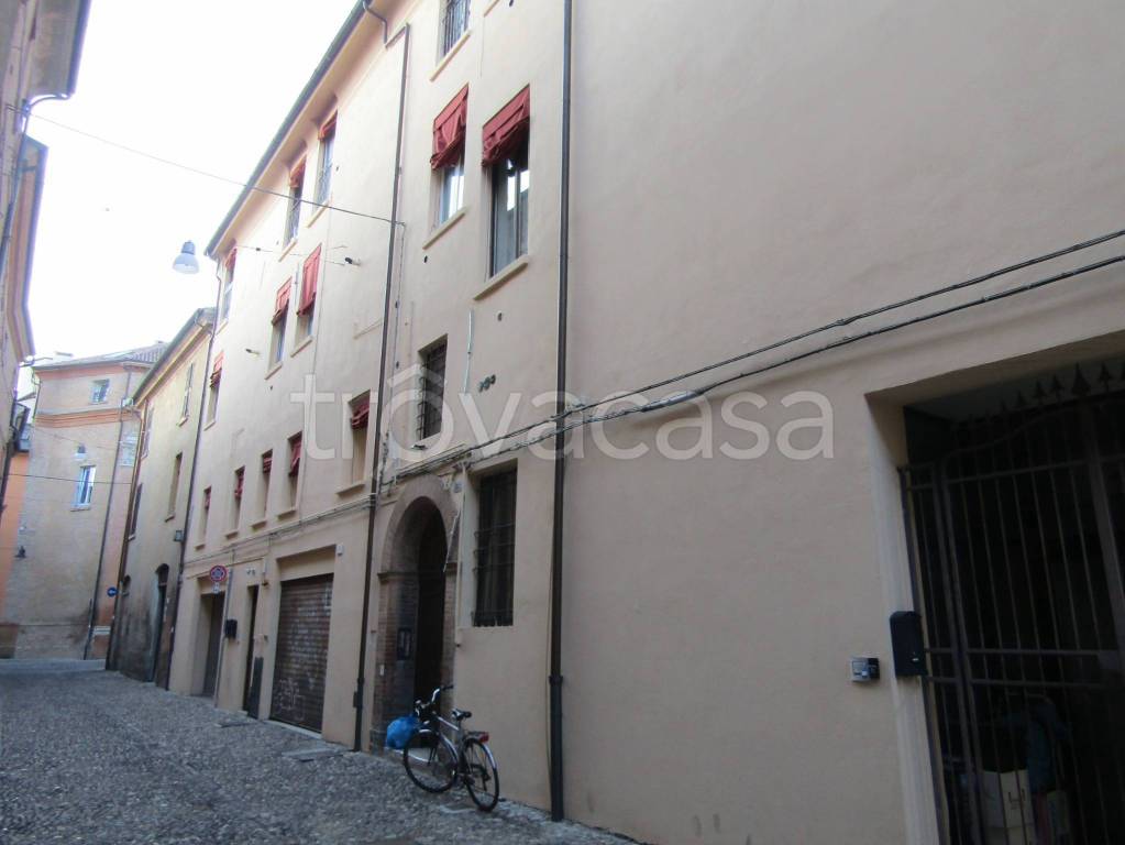 Appartamento in vendita a Ferrara via del Podestà, 18