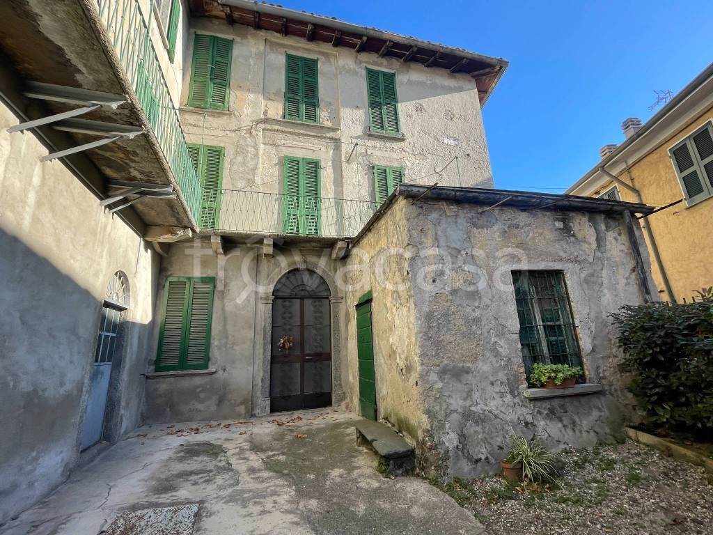 Casa Indipendente in vendita a Cesana Brianza