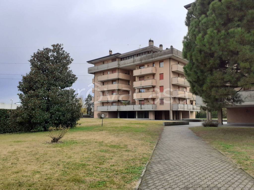 Appartamento in vendita a Cesano Maderno via Trento, 20