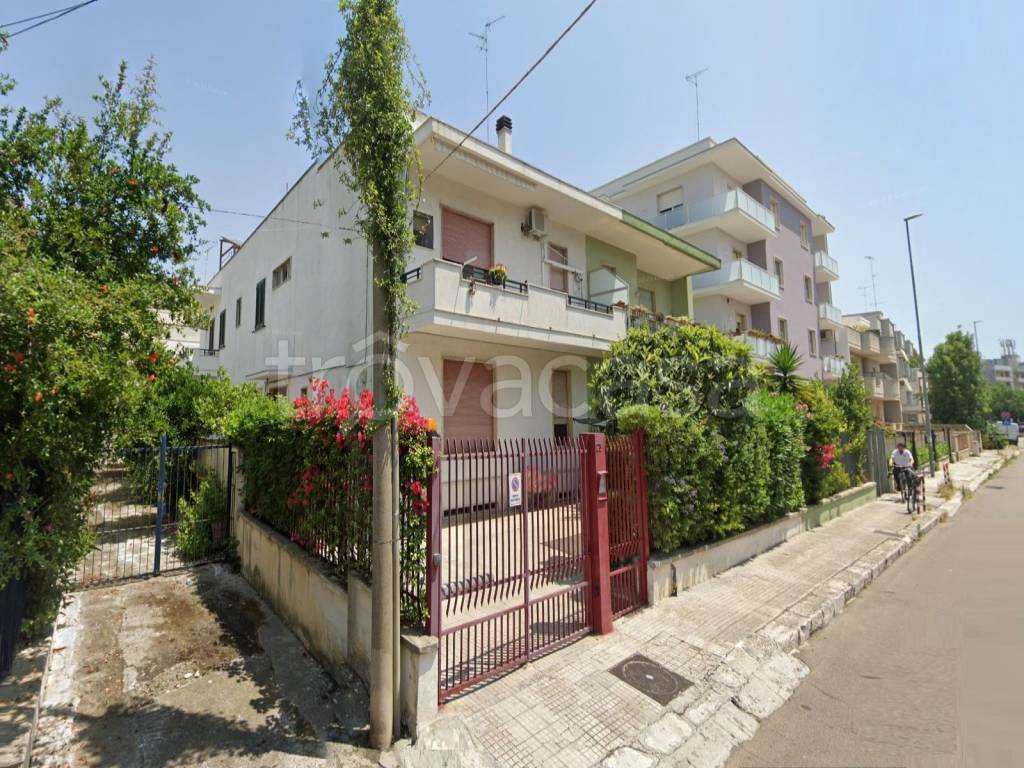 Appartamento in vendita a Lecce via Bernardino Bonifacio, 23