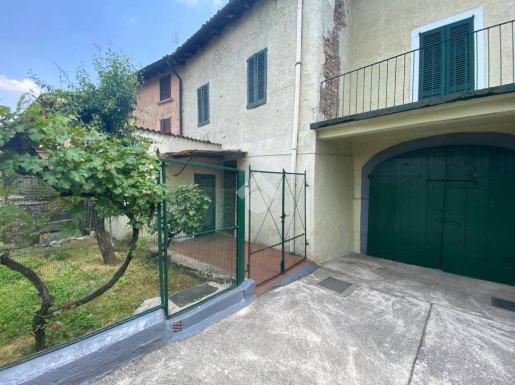 Casa Indipendente in vendita a Chiari viale Cesare Battisti, 4
