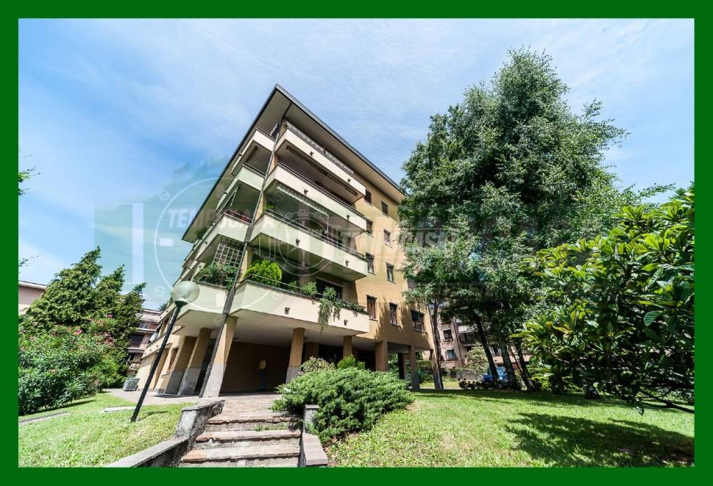 Appartamento in vendita a Varese via pasubio