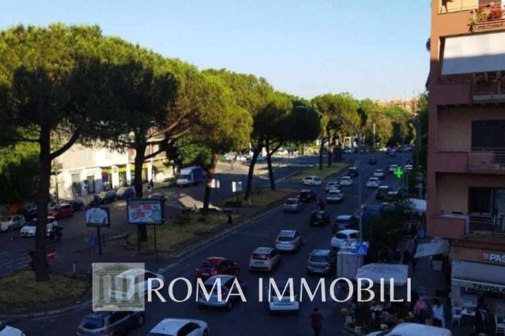 Appartamento in vendita a Roma via circonvallazione gianicolense
