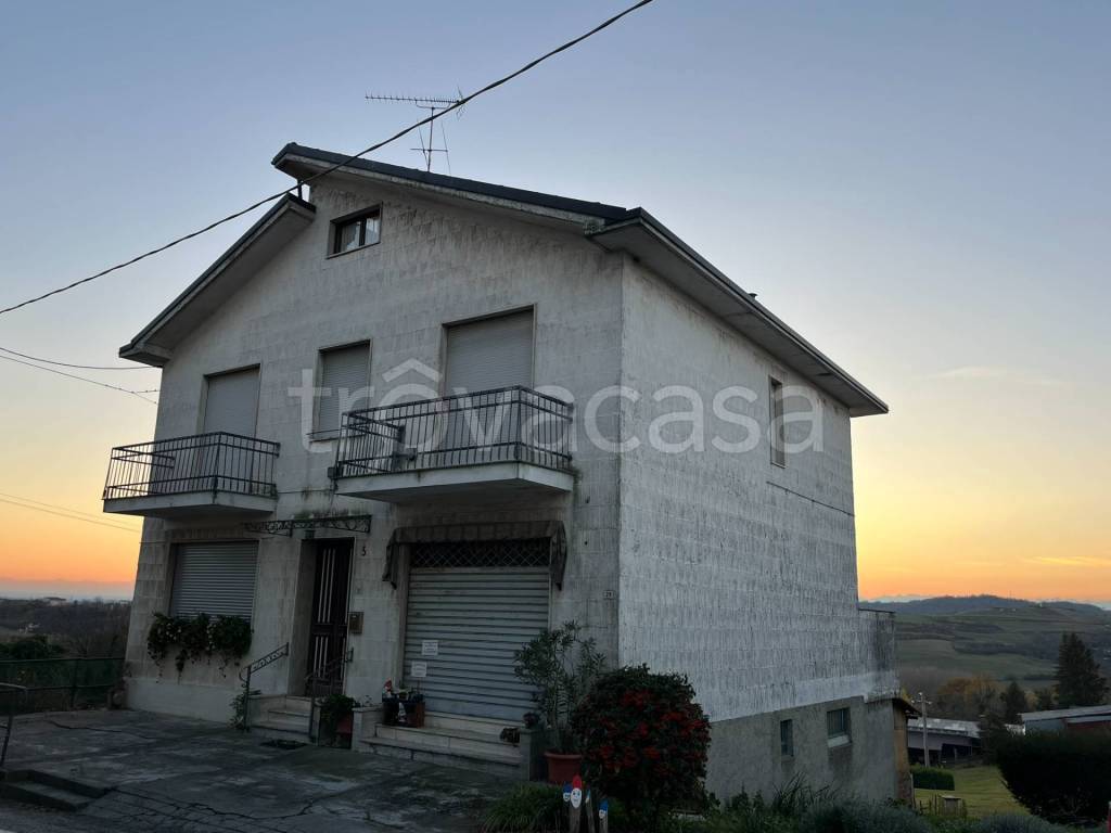 Casa Indipendente in vendita a Montiglio Monferrato frazione Banengo, 27