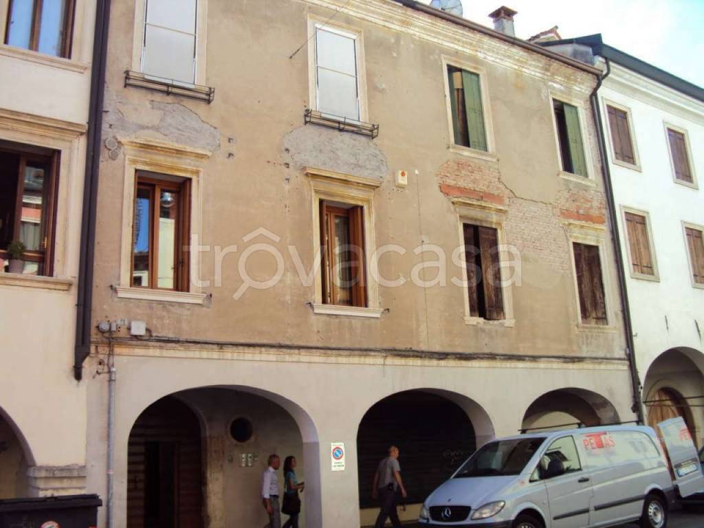 Ufficio in vendita a Vicenza via Contrà s. Ambrogio 13