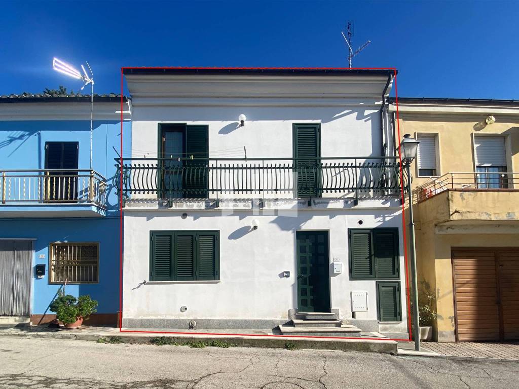 Casa Indipendente in vendita a Sant'Omero via della Stella, 56